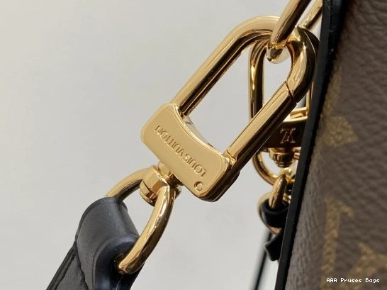 AAA Replica Ru VUITTON Canoe New LOUIS Bag-14*20.5*14CM 0801